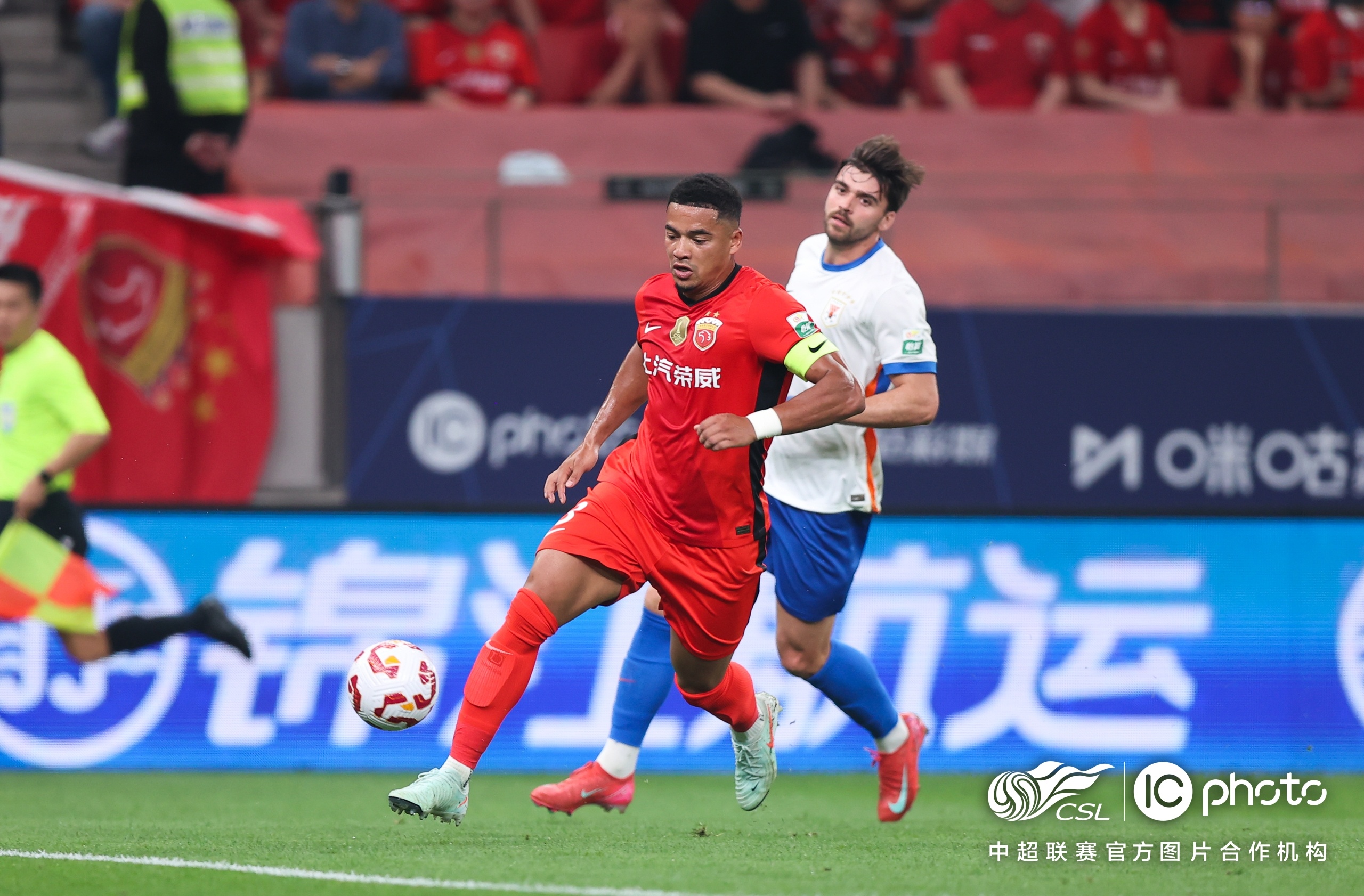 全站APP-国际比赛日突围战来临，上海海港围绕CBA季后赛回应争议，信心回归，资深球员宣示担当的简单介绍-全站APP