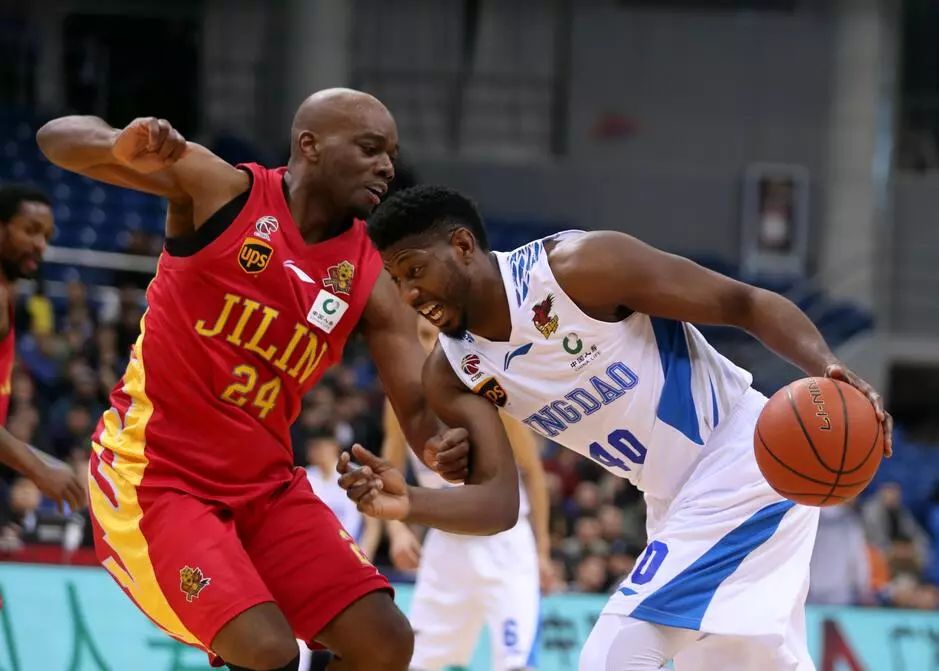 官方下-包含里程碑夜！瓦伦西亚内部沟通，欧联赛后刷纪录，质疑声仍在，临场指挥获称赞的词条-官方下